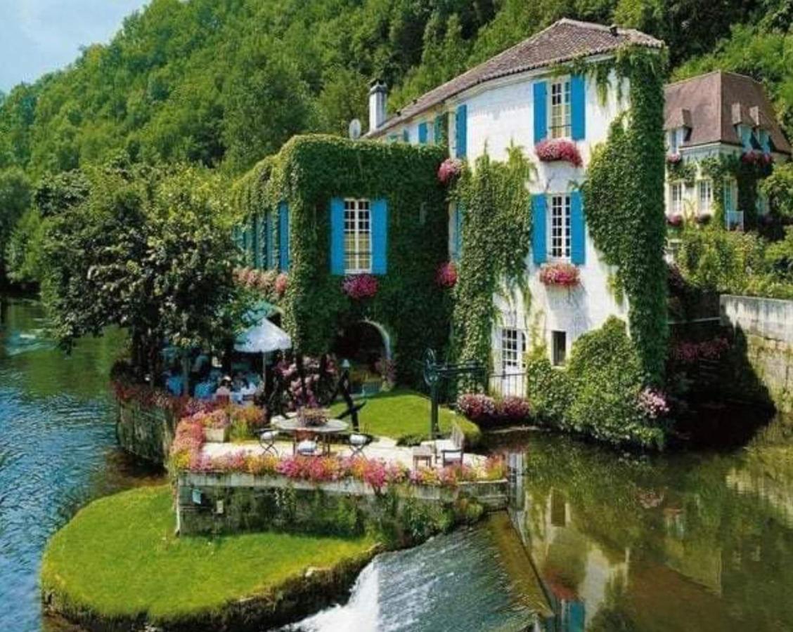 Le Chalet Saint-Pardoux-la-Riviere Exterior photo